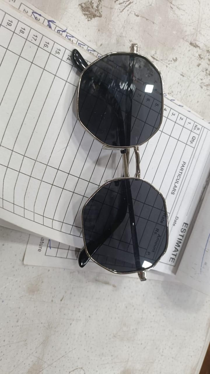 Suga Octagon Round Black Sunglass - SKNCART