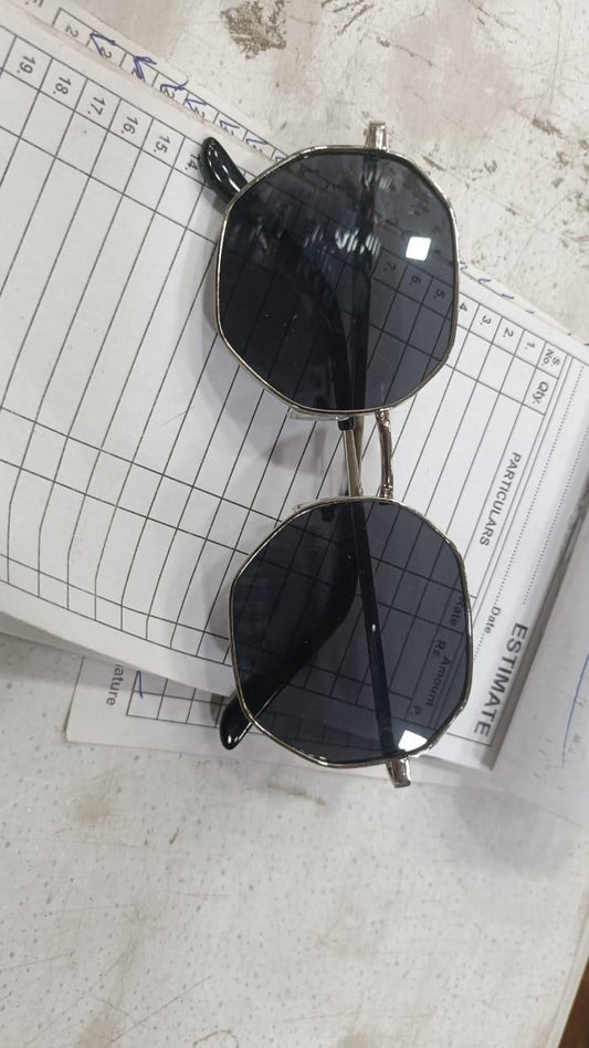 Suga Octagon Round Black Sunglass - SKNCART